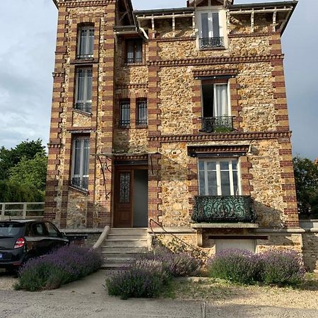 Logement A 20 Min De Paris Avec Parking Gratuit Eaubonne Extérieur photo